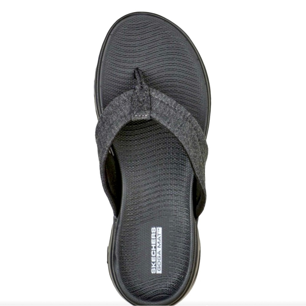 Skechers On The Go flip flops NWT